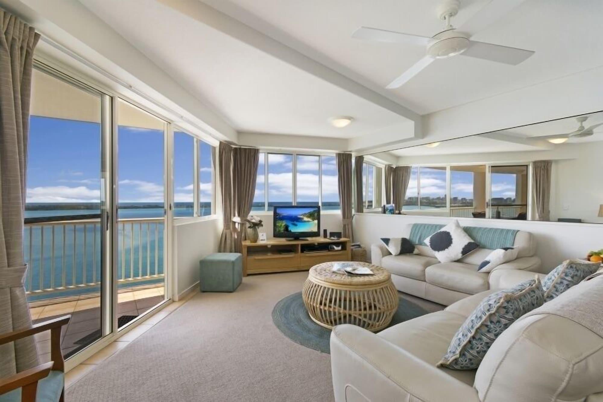 Riviere On Golden Beach Caloundra Exteriör bild