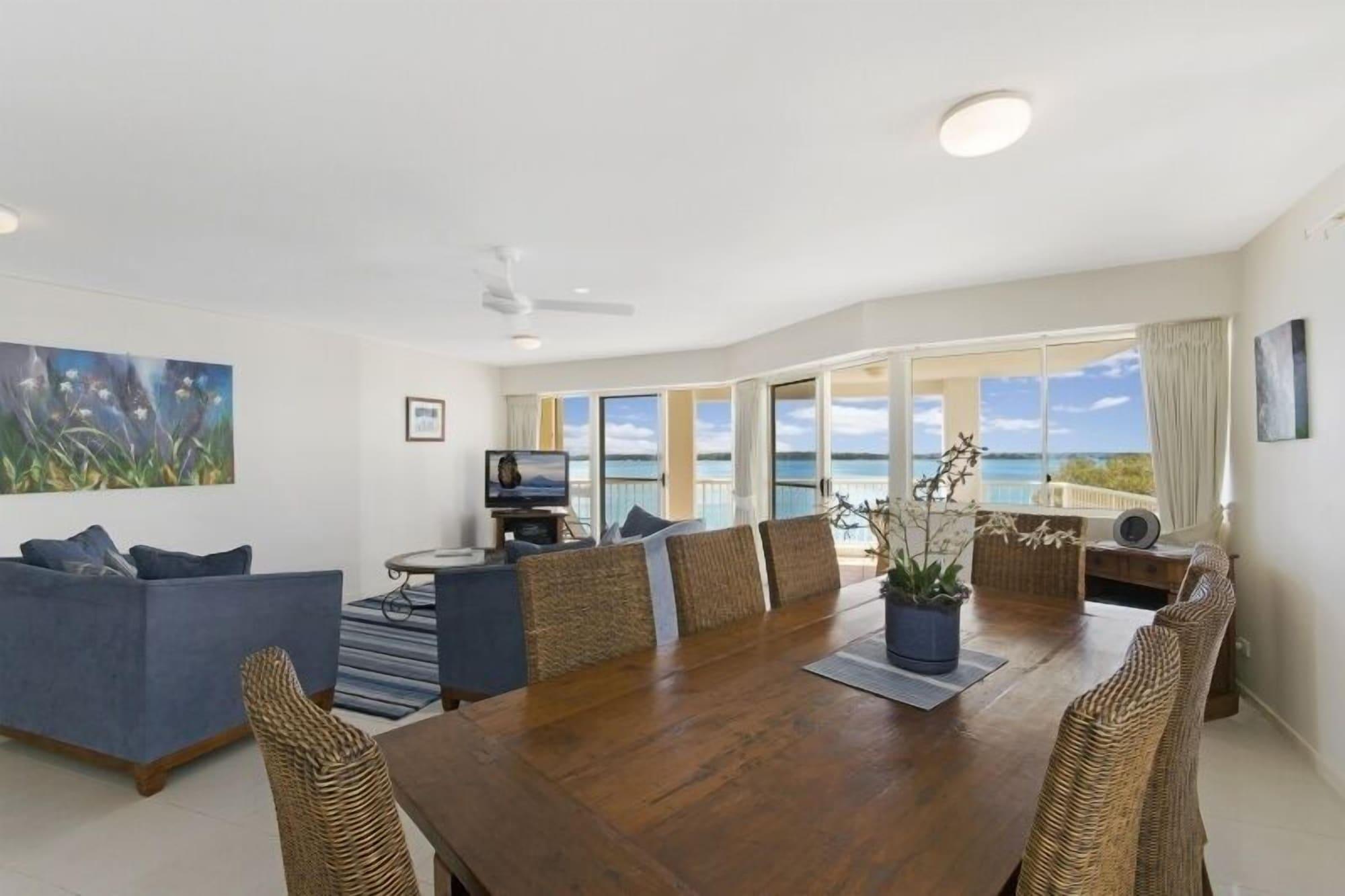 Riviere On Golden Beach Caloundra Exteriör bild