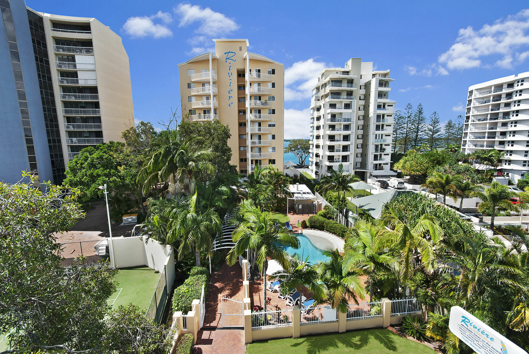 Riviere On Golden Beach Caloundra Exteriör bild